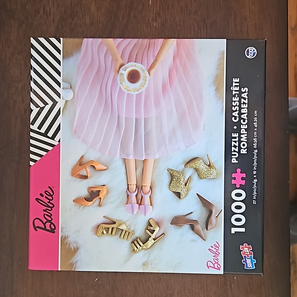 BARBIE PUZZLE - Picture 1 of 10